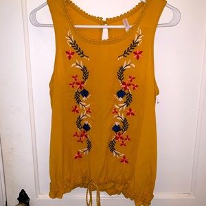 Xhilaration top Size Small